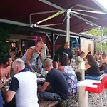 Campsite De 30m² Avec Terrasse A - Api-1-52-539