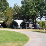 De 30m² Avec Terrasse A - Api-1-52-539 *