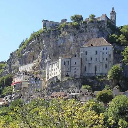 De 30m² Avec Terrasse A - Api-1-52-539