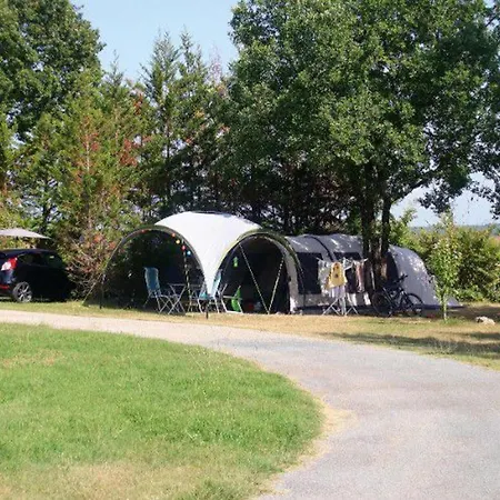 De 30m² Avec Terrasse A - Api-1-52-539 *