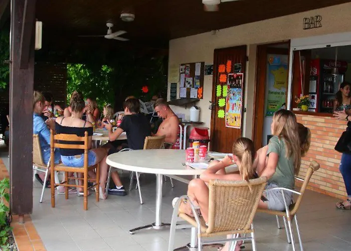 De 30m² Avec Terrasse A - Api-1-52-539 * Devillac