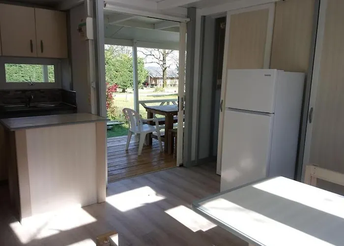 De 30m² Avec Terrasse A - Api-1-52-539 Devillac